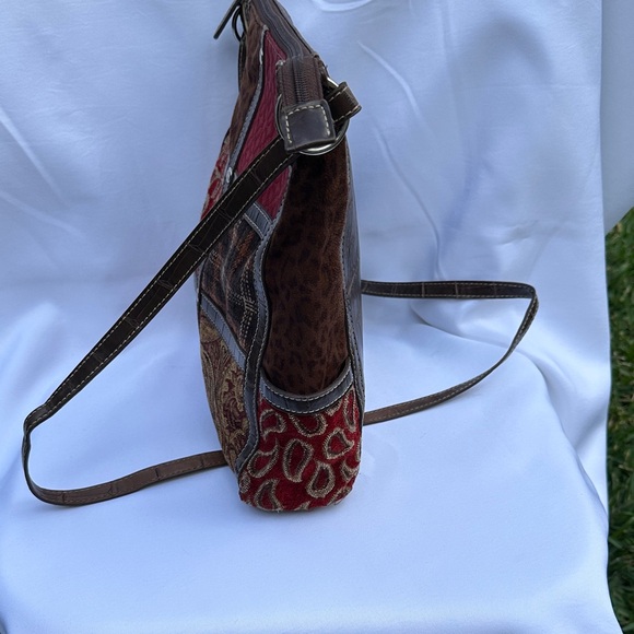 Relic Patchwork Crossbody Bag Y2K in Red, Brown, and Cream - Picture 3 of 7